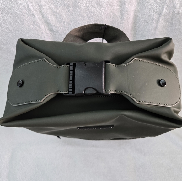 Hunter Olive Green Men's Backpack - Picture 5 of 14